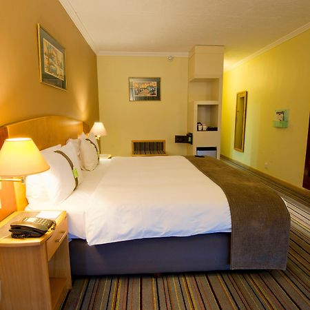 Holiday Inn - Bulawayo, An Ihg Hotel Dış mekan fotoğraf