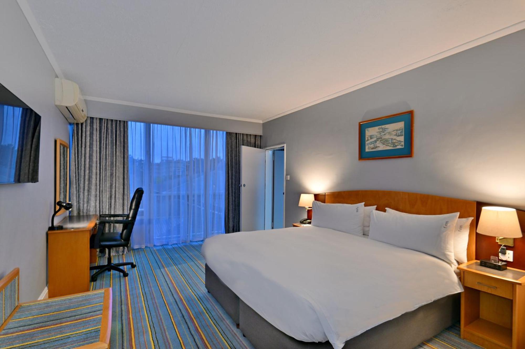Holiday Inn - Bulawayo By Ihg Dış mekan fotoğraf